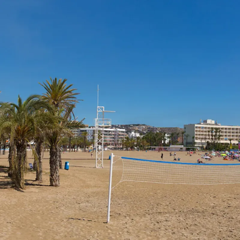 Arenal beach in Jávea under a clear blue sky